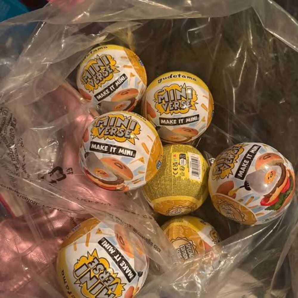 Miniverse rare special balls gudetama mystery pack